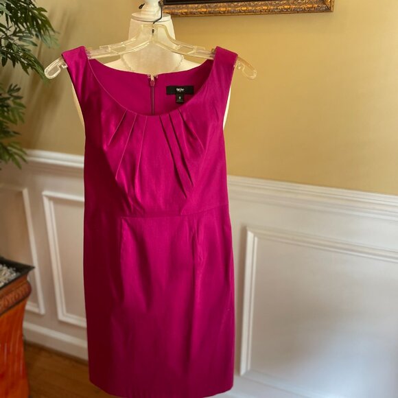 Mossimo Business Casual Sleeveless Dress Size 8 Pleated Bodice in Raspberry - Picture 6 of 9